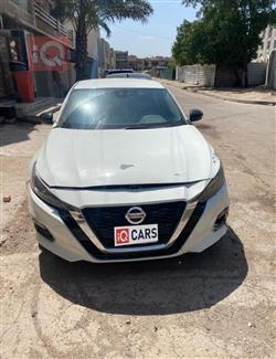 نيسان ألتيما